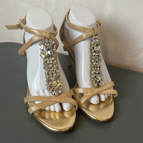 Antonio Melani crystal-embellished shoes Elegant Gold Strappy Women's Heels 8.5 - Picture 3 of 15